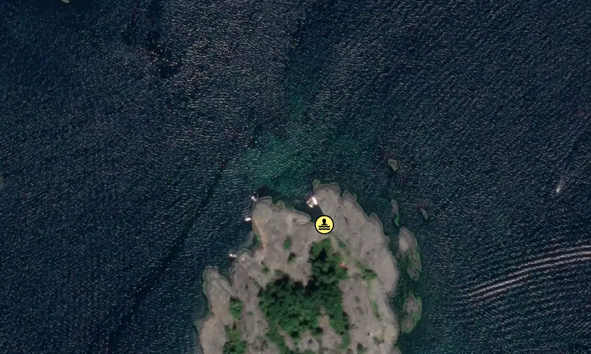 Satelite image of Roppestadholmen Nord