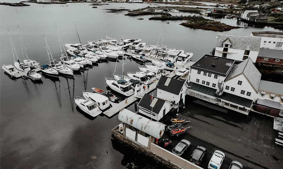 Rosenlund Marina - Sandshamn: {"base": "no", "no": "B\u00e5ttreff 2022", "se": "B\u00e5ttr\u00e4ff 2022", "en": "Boat Gathering 2022", "da": "B\u00e5dtr\u00e6f 2022"}