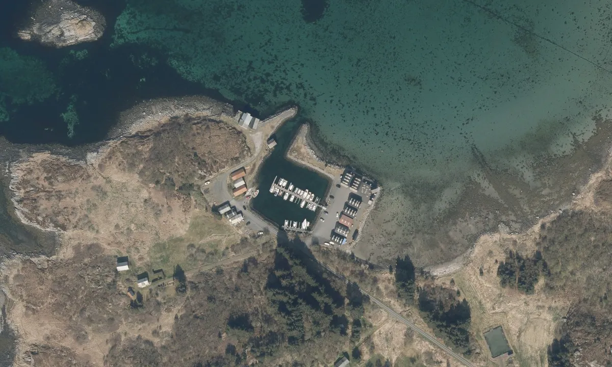 Flyfoto av Røsokvika Småbåtlag