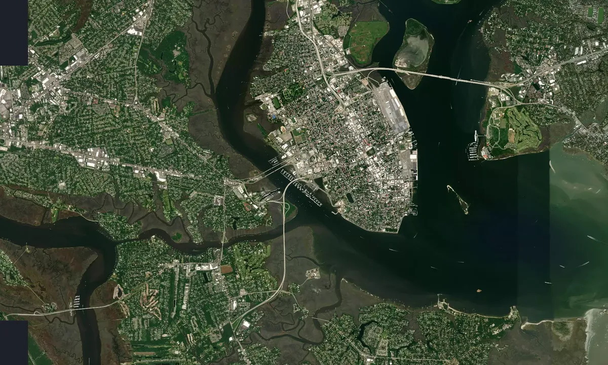 Flyfoto av Safe Harbor Charleston City