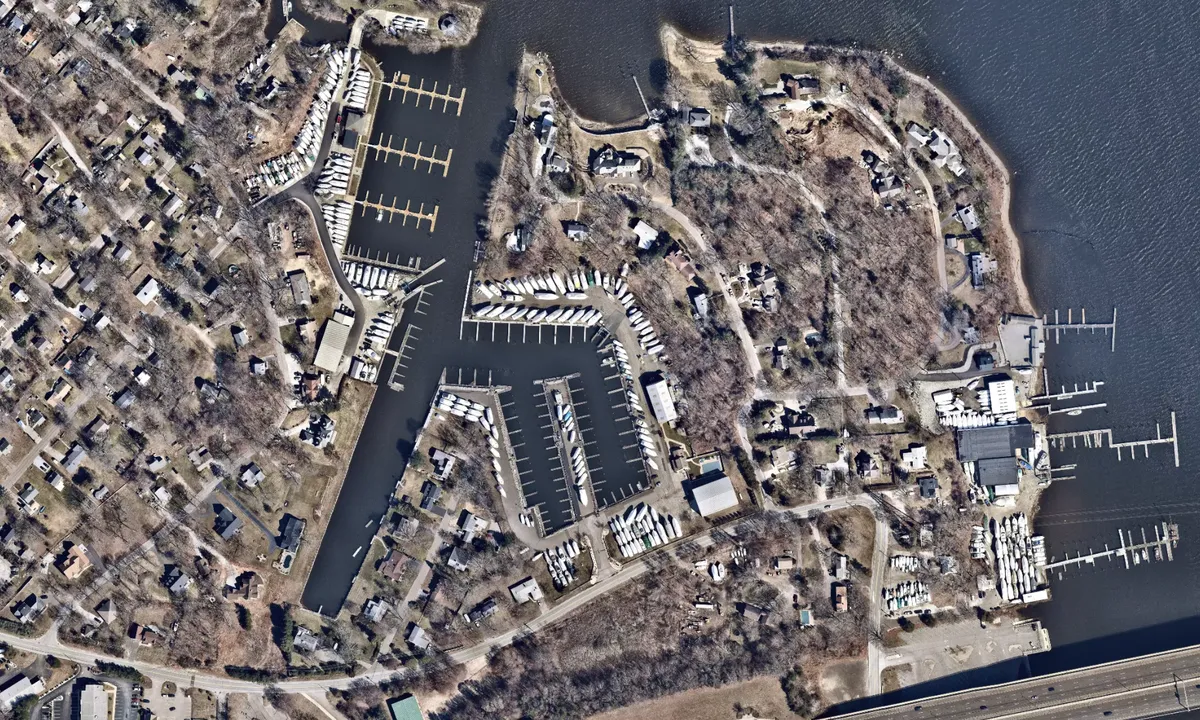 Flyfoto av Safe Harbor Ferry Point - Old Saybrook