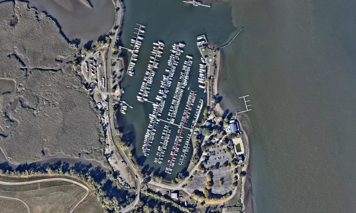 Flyfoto av Safe Harbor Haverstraw