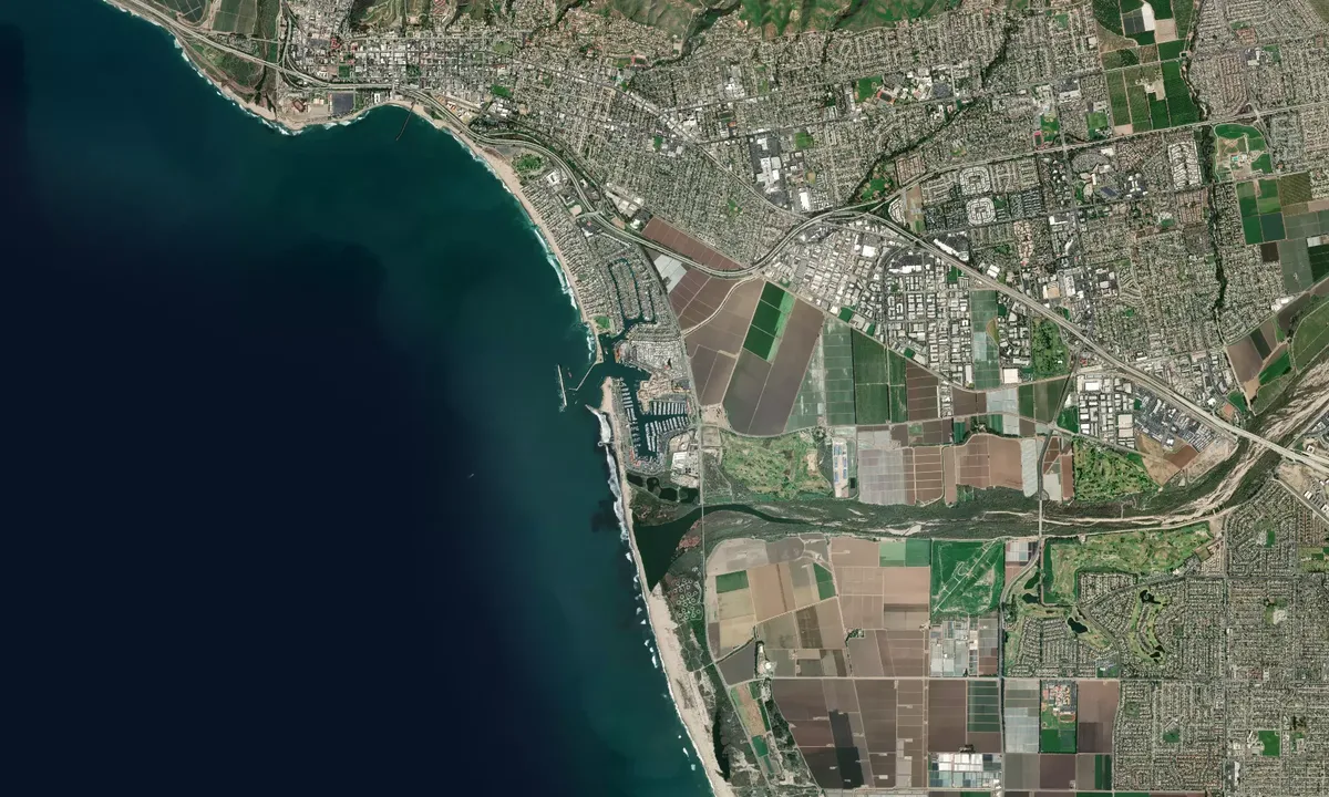 Flyfoto av Safe Harbor Ventura Isle