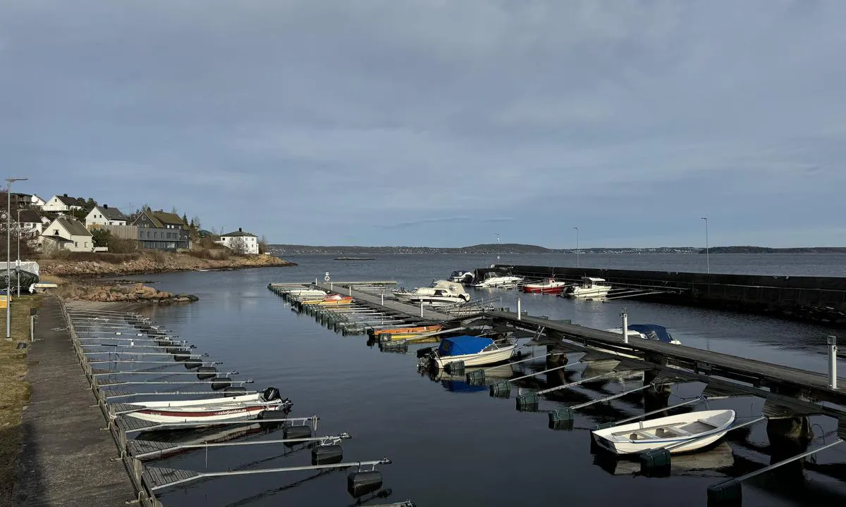 Havna til Sagene Båtforening er grunn og passer kun for mindre båter.