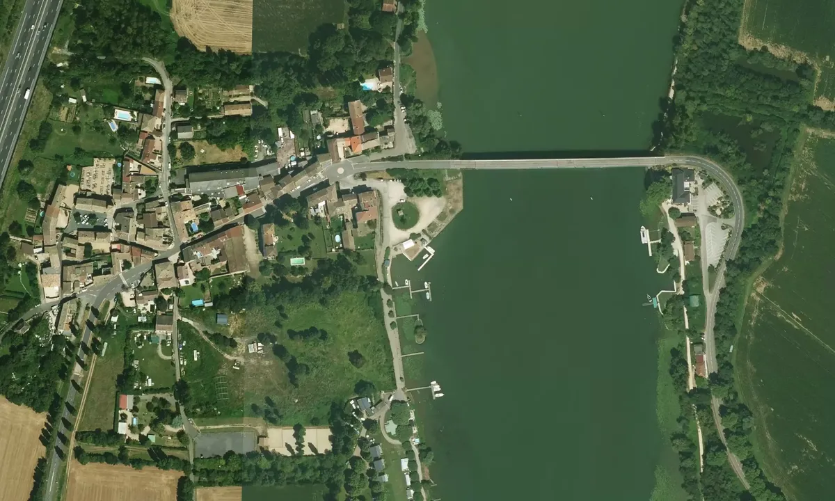 Satelite image of Saint Romain