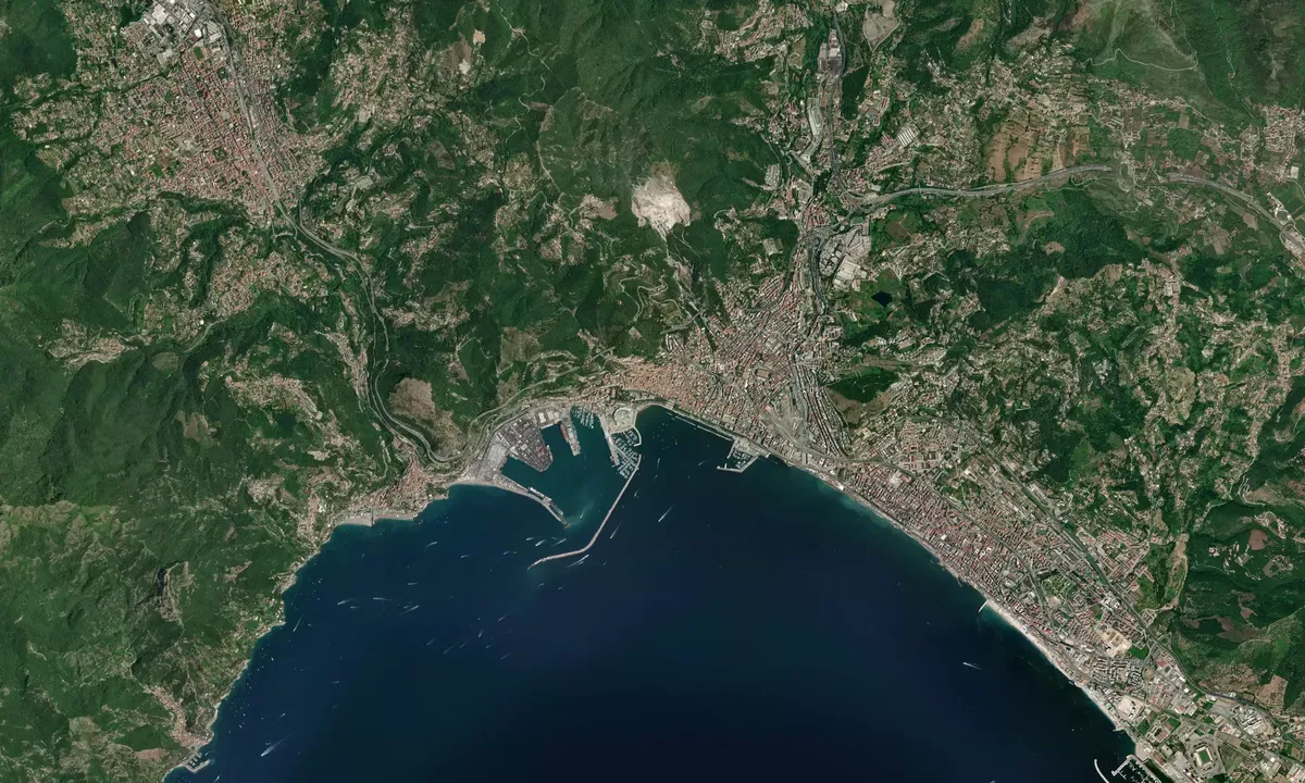 Flyfoto av Salerno 1