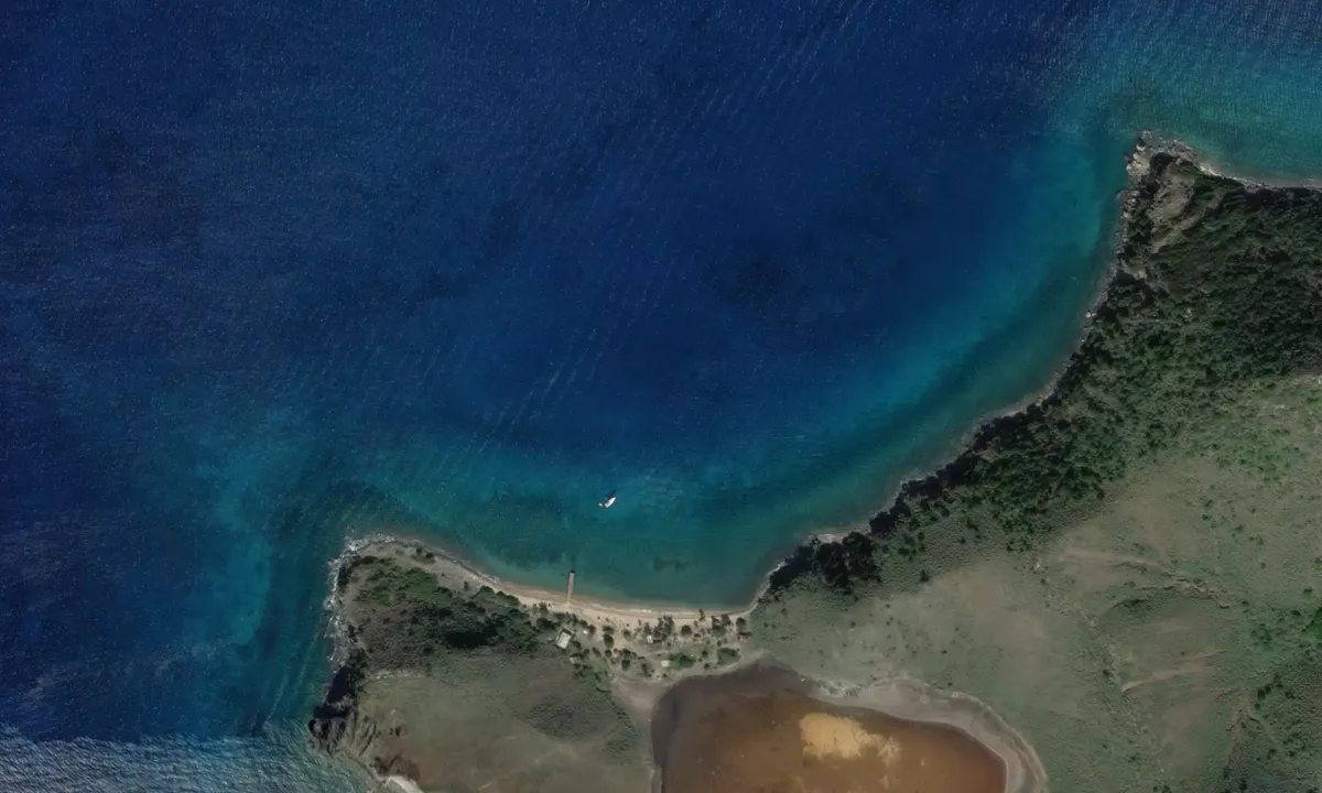 Flyfoto av Salt Island Bay