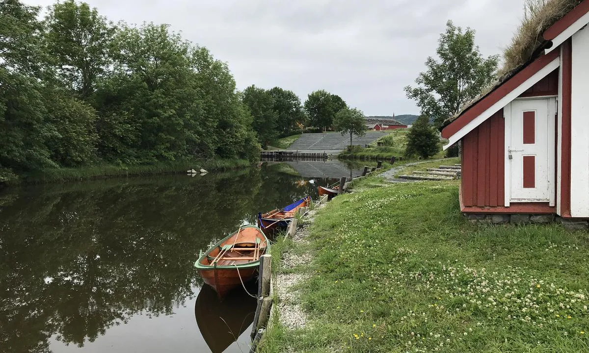 Sandbakken Marina - Stadsbygd: {"base": "no", "no": "Museet Kystens Arv.", "se": "Museet Kustens Arv.", "en": "The Coastal Heritage Museum.", "da": "Museet Kystens Arv."}