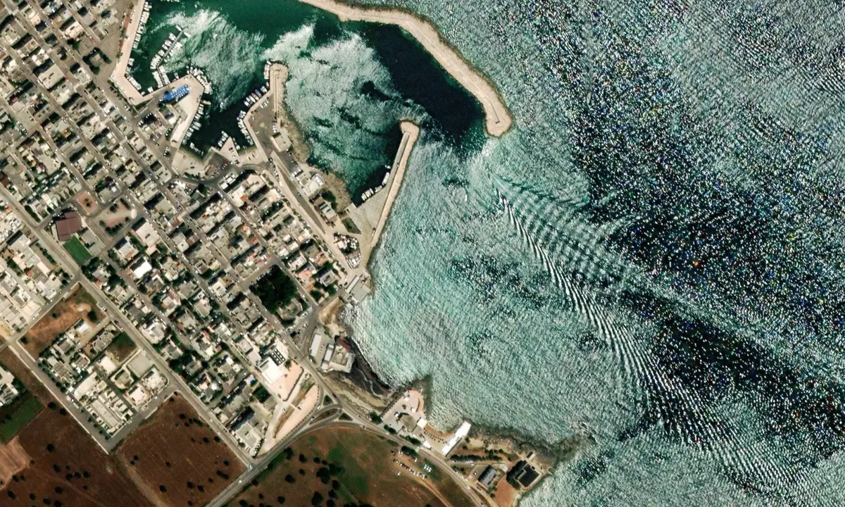 Flyfoto av Savelletri front marina