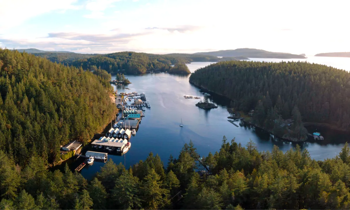 Secret Cove Marina - Halfmoon Bay