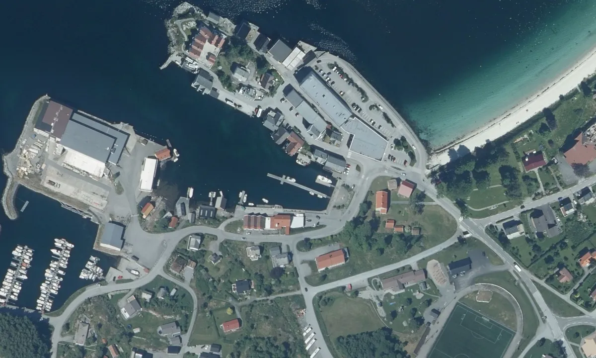 Flyfoto av Seljevågen Gjestehamn
