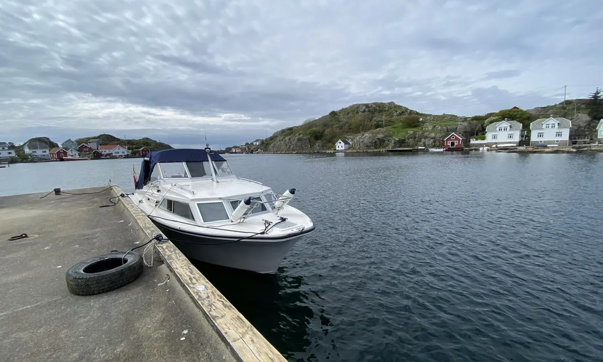 Sæløer: Brygga i innløpet til Seløy