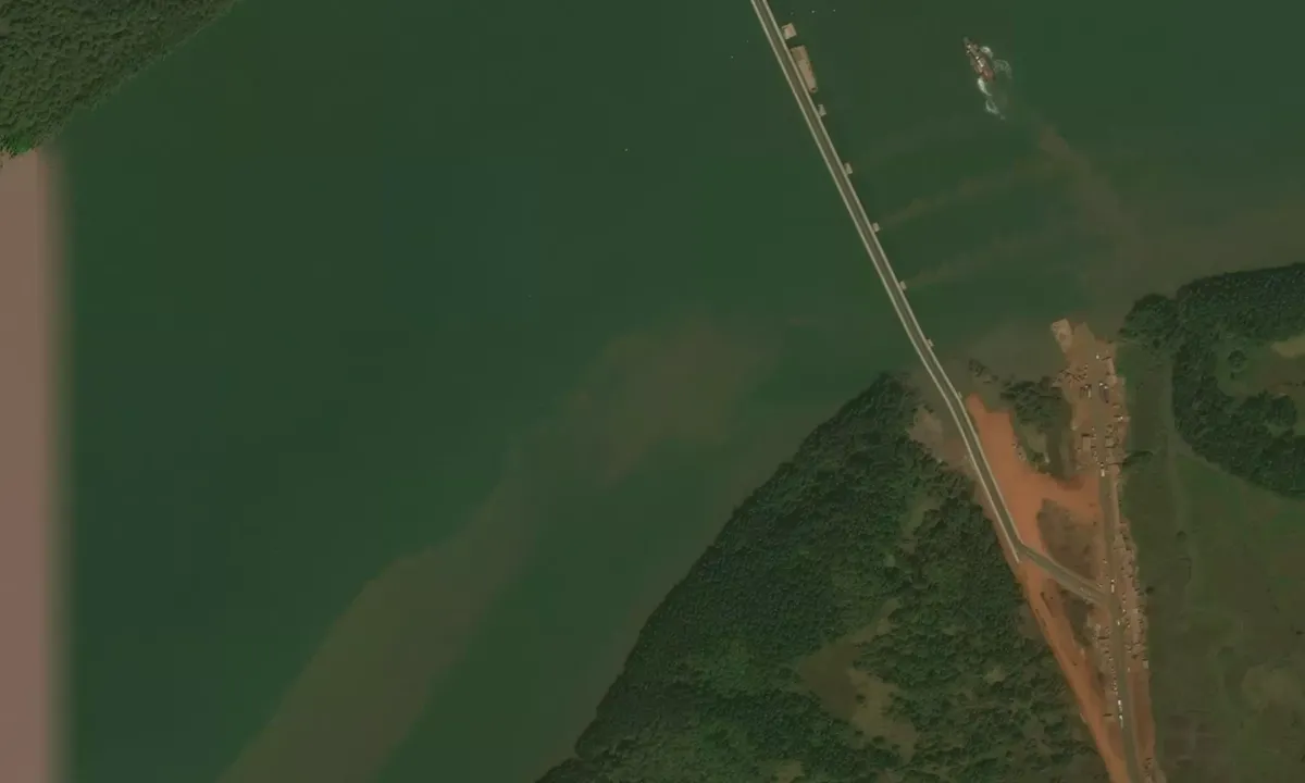 Flyfoto av Senegambia bridge