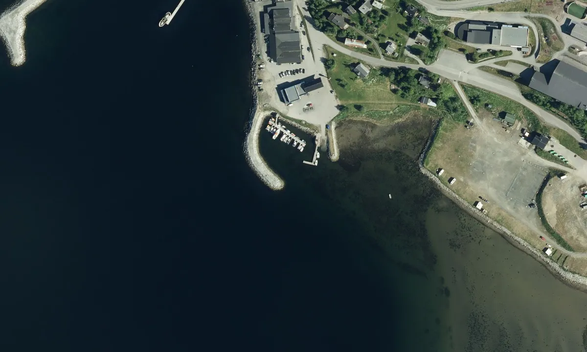 Flyfoto av Sjøvegan Marina