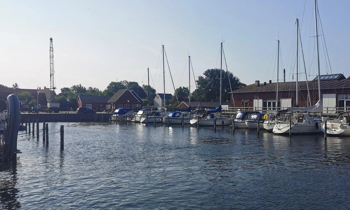 Skælskør Havn: {"base": "da", "no": "Sk\u00e6lsk\u00f8r Havn", "se": "Sk\u00e6lsk\u00f8r Hamn", "en": "Sk\u00e6lsk\u00f8r Harbour", "da": "Sk\u00e6lsk\u00f8r Havn"}