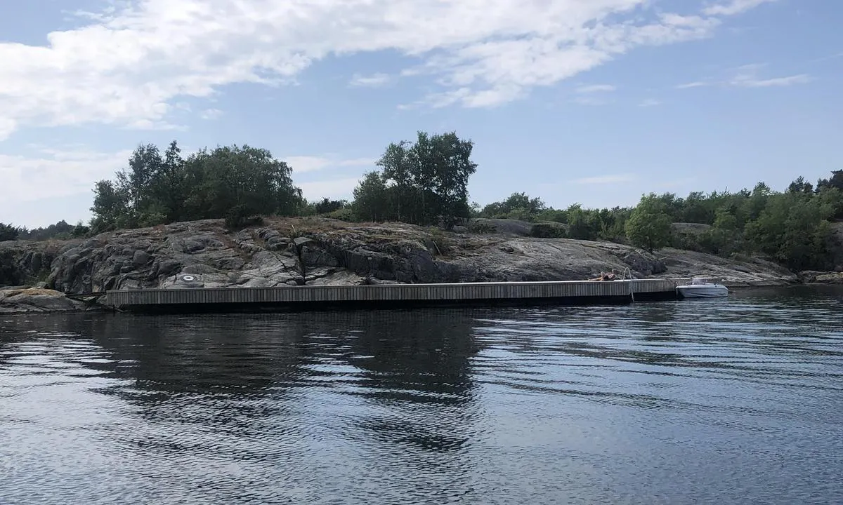 Skibholmen: Fin og dyp brygge for longside fortøyning