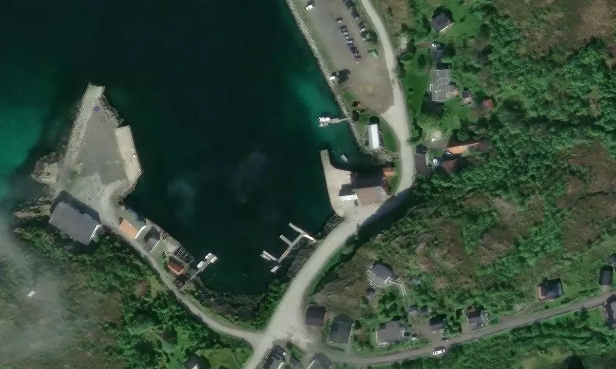 Satelite image of Skrolsvik