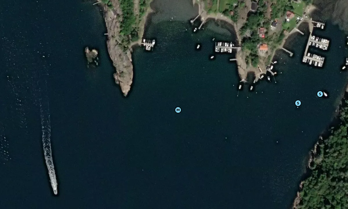Satelite image of Småvik
