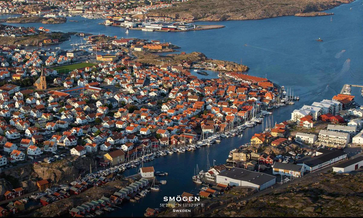 Aerial photo of Smögen. Presented in cooperation with fotoflyg.se. You can order this as a framed print on their website (link below). Use code "harbourmaps" to get a 10% rebate