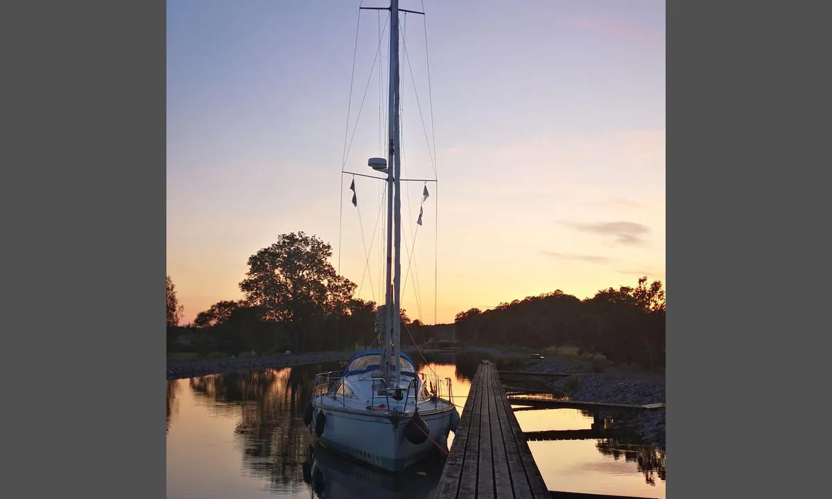 Söderköping-Klevbrinken: {"base": "se", "no": "Klevbrinkens skipsdok G\u00f6ta kanal", "se": "Klevbrinkens skeppsdocka G\u00f6ta kanal", "en": "Klevbrinkens ship dock G\u00f6ta canal", "da": "Klevebrinkens skibsv\u00e6rft G\u00f6ta kanal"}