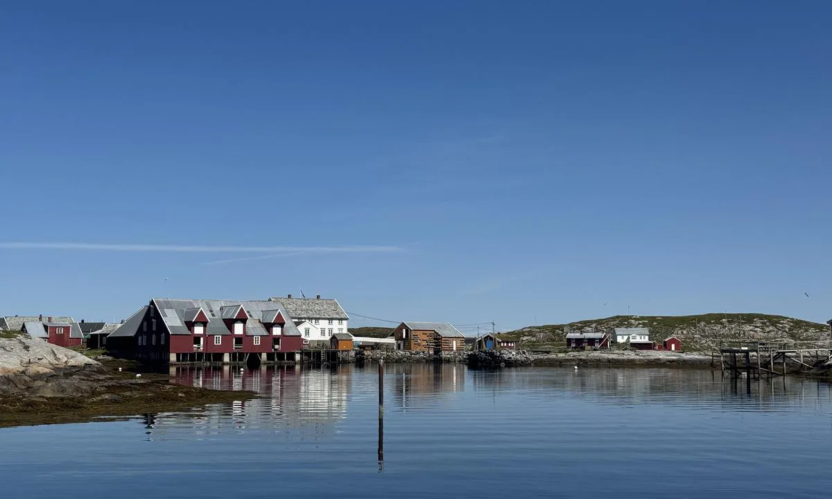 Innseilinga til Sør-Gjæslingan en finværsdag.