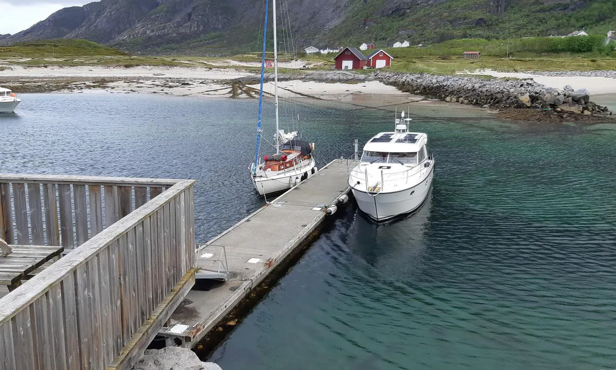 Sørfugløy: Gjestebryggen