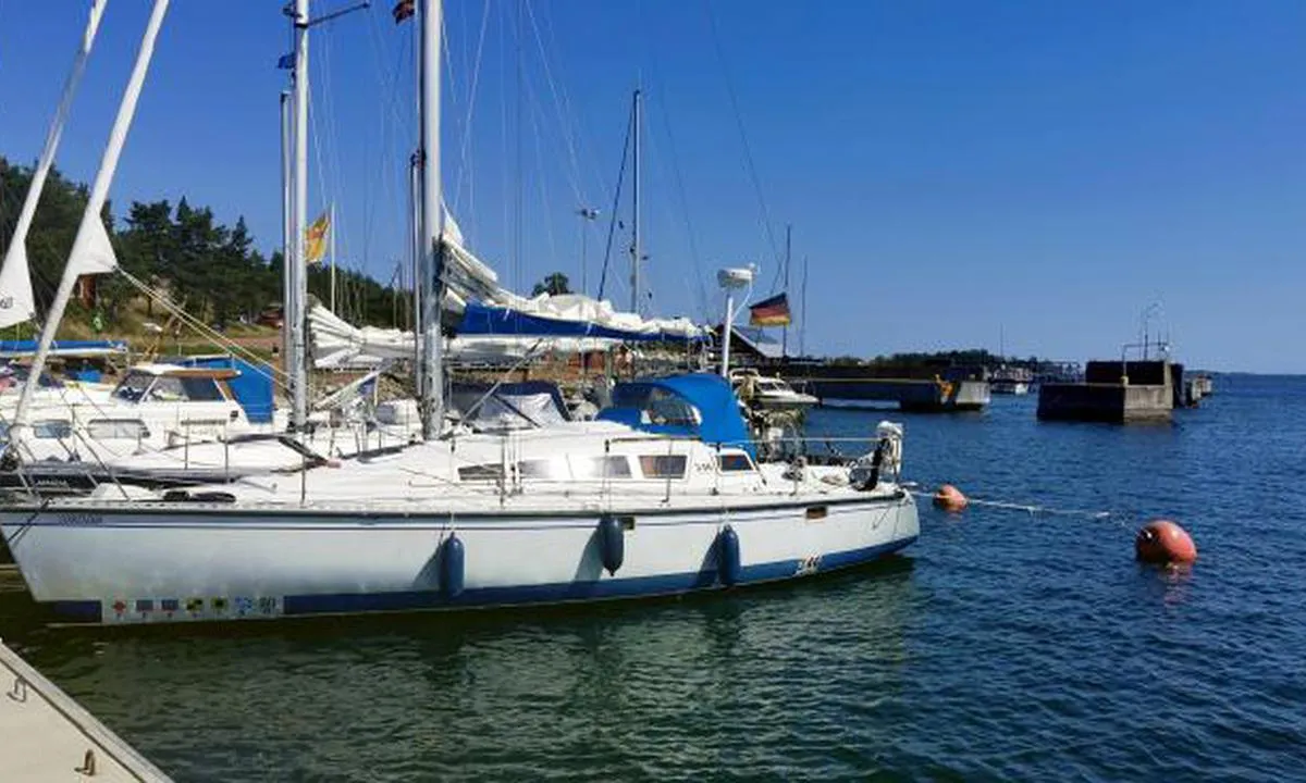 {"base": "se", "no": "Sottunga Marina", "se": "Sottunga Marina", "en": "Sottunga Marina", "da": "Sottunga Marina"}