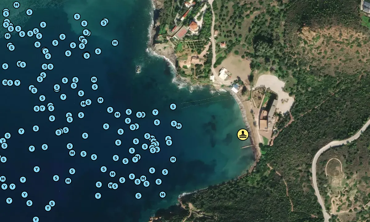 Satelite image of Sounio Bay