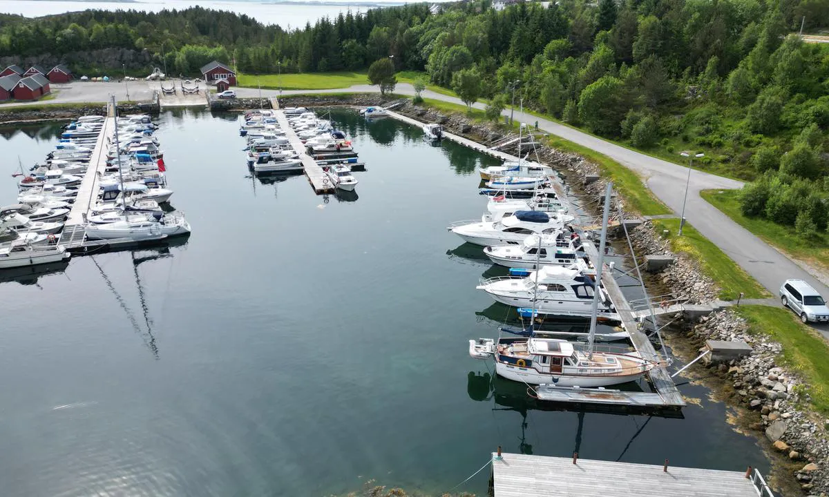 Søvik og Gamlem Småbåtlag: Dronebilde 2023.