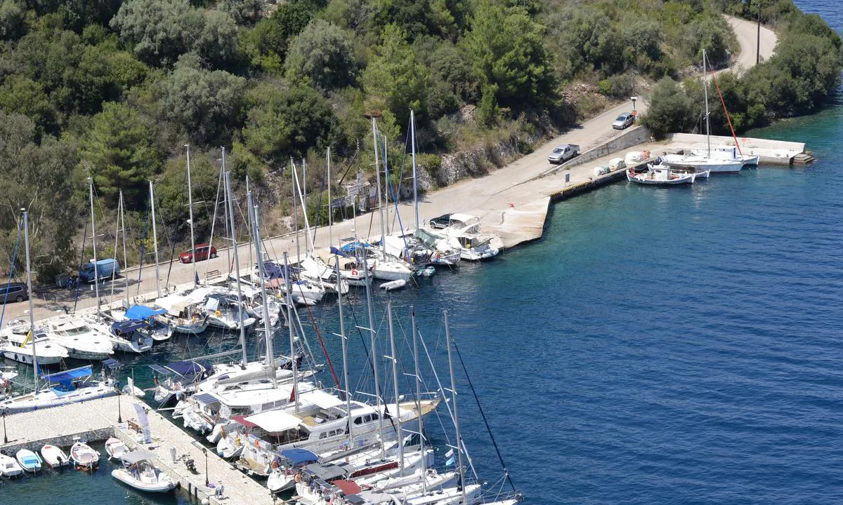 Spartakhori marina