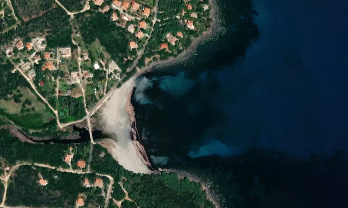 Satelite image of Spiaggia di Fuile e' mare