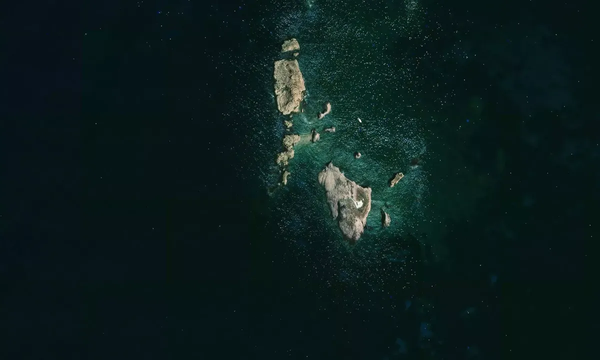 Satelite image of Spiridioni Rocks