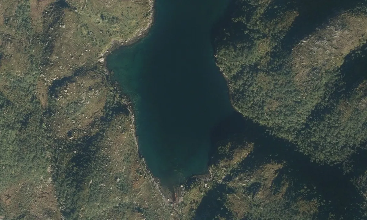 Flyfoto av Spjelkevåg