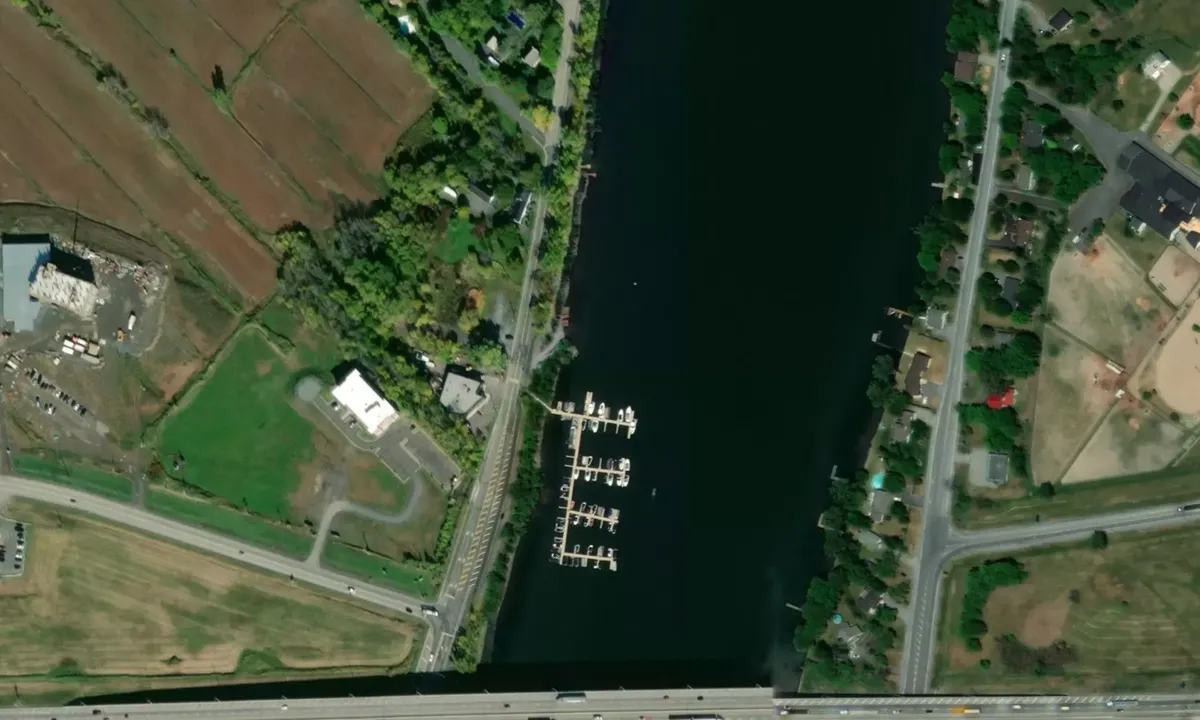 Flyfoto av Sport et Marina du Richelieu