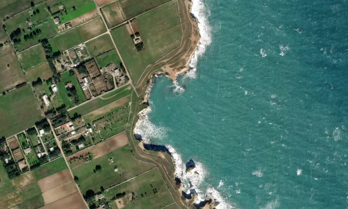 Flyfoto av St. Andrea cove