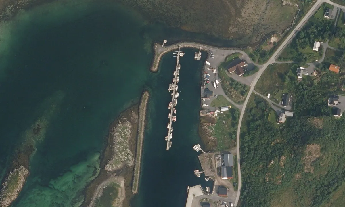 Flyfoto av Steinesjø