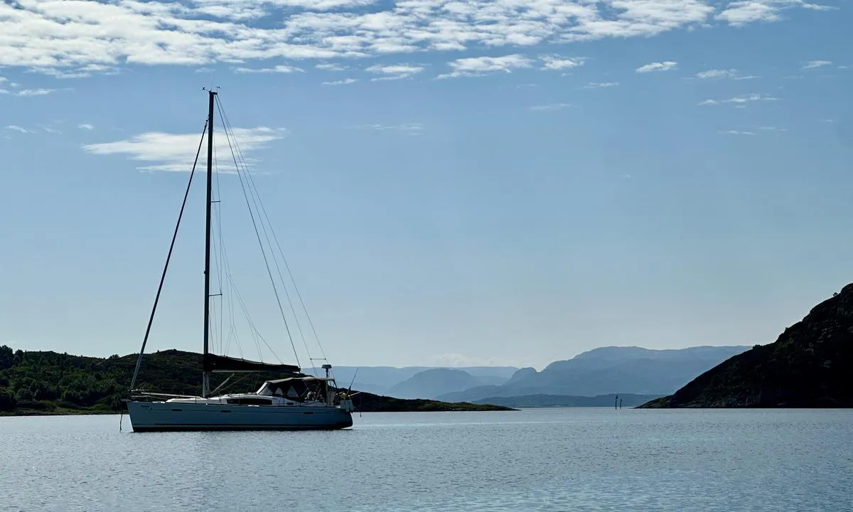 Storfosna: {"base": "no", "no": "En flott ankringsplass", "se": "En fin ankringsplats", "en": "A great anchorage", "da": "En fantastisk ankerplads"}