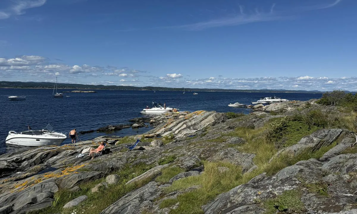 Stråholmen: {"base": "no", "no": "Oppankringsplasser", "se": "Ankringsplatser", "en": "Anchoring spots", "da": "Ankerpladser"}