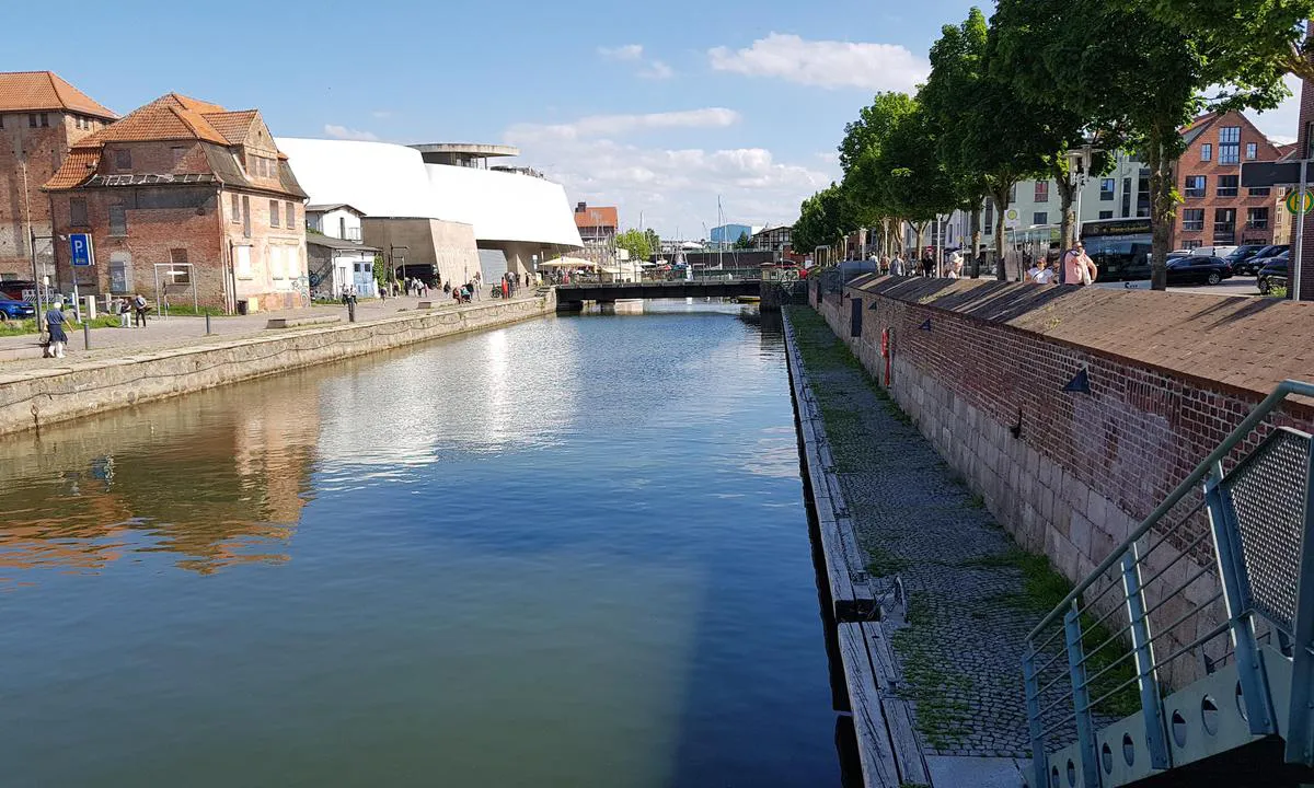 Stralsund City Marina: Jolleparkeringen vi fant.