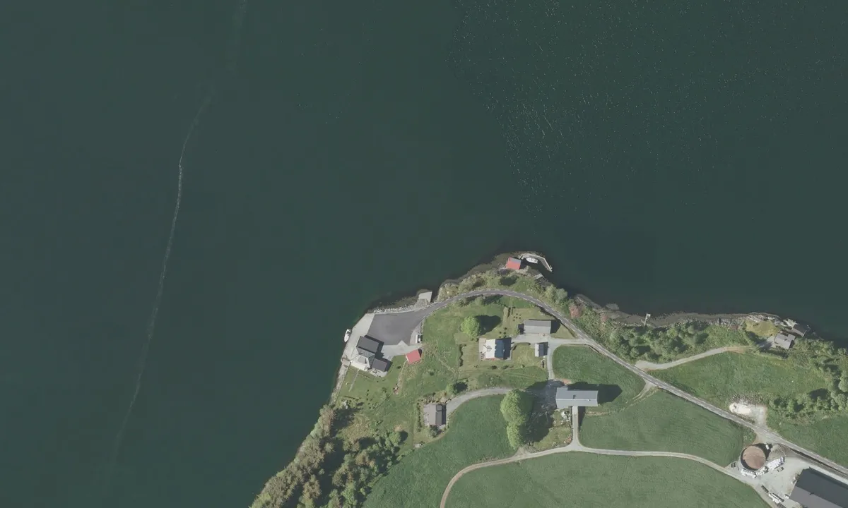 Flyfoto av Straumsnes Båthavn