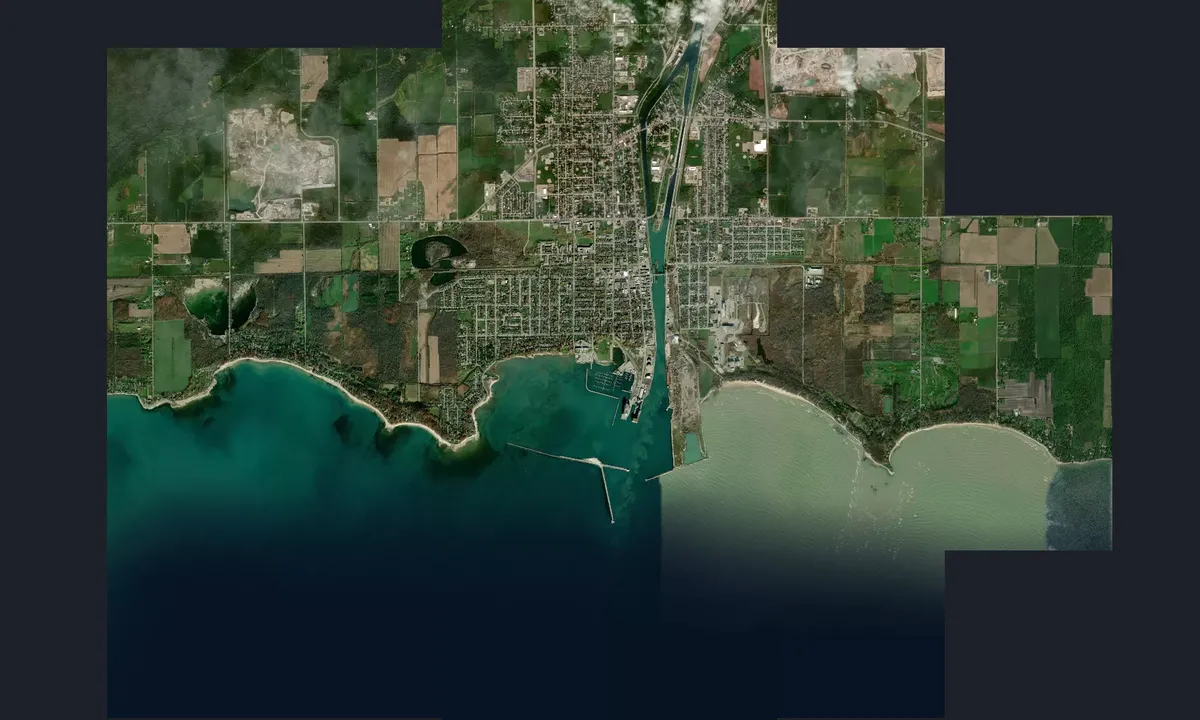 Flyfoto av Sugarloaf Harbour Marina - Port Colborne