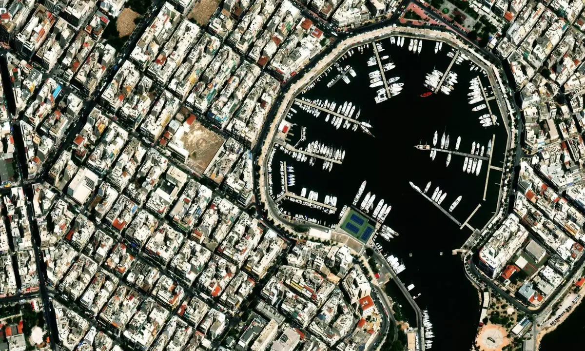 Flyfoto av Sunsail Athens Zea Marina