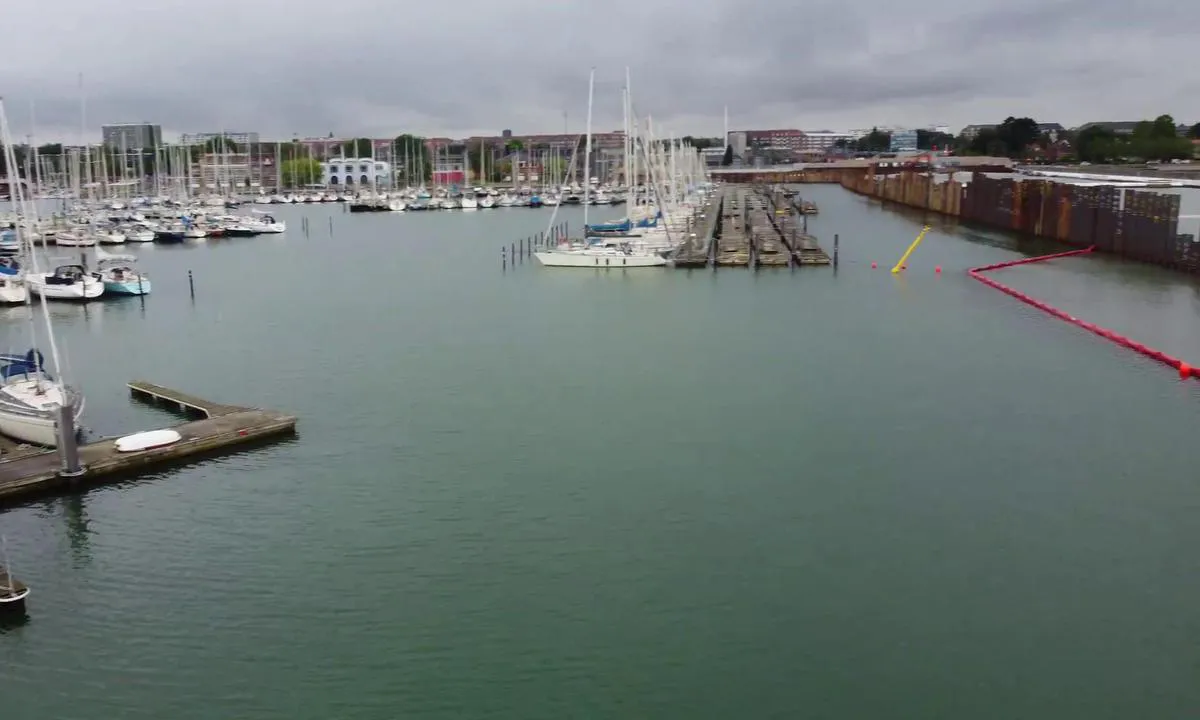 Svanemøllehavnen: {"base": "da", "no": "Svanem\u00f8llehavnen", "se": "Svanem\u00f8llehamnen", "en": "Svanem\u00f8lle Harbour", "da": "Svanem\u00f8llehavnen"}