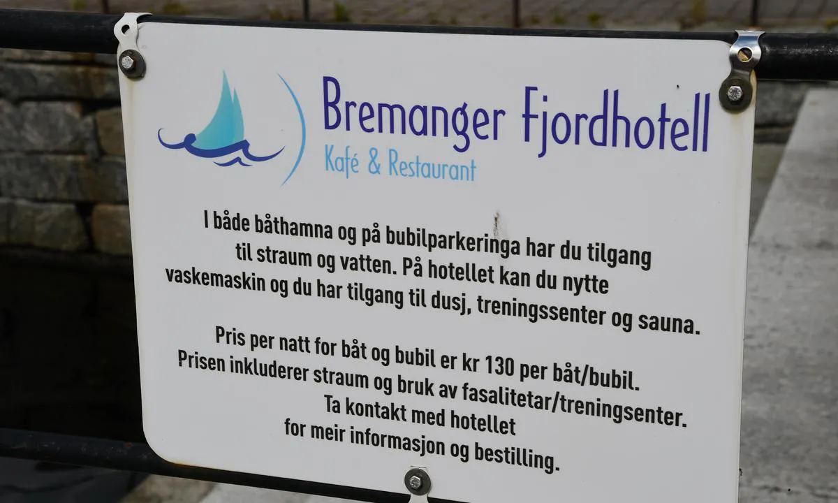 Svelgen Hotell Gjestehavn: {"base": "no", "no": "Dette m\u00e5 v\u00e6re eit godt tilbud!!!", "se": "Detta m\u00e5ste vara ett bra erbjudande!!!", "en": "This must be a great offer!!!", "da": "Dette m\u00e5 v\u00e6re et godt tilbud!!!"}