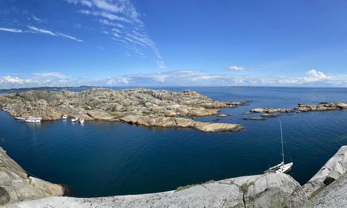 Svenner Fyr: Panorama fra toppen ved fyret mot nord og øst.