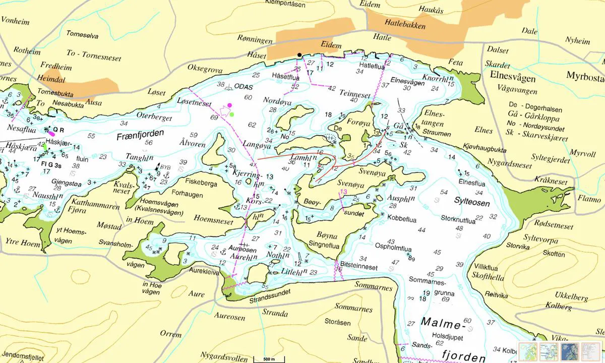 Svinøya Svenøya Fræna: Trygg innseiling for seilbåt med dybde inntil 3 meter tegnet med rødt. 2,5m dybden angitt mellom skjæret og Lamholmen er IKKE riktig. Der er det grunnere enn 1,8m..!  
Gå rundt på østsiden av Lamholmen der det er merket med 3 meter dybde.