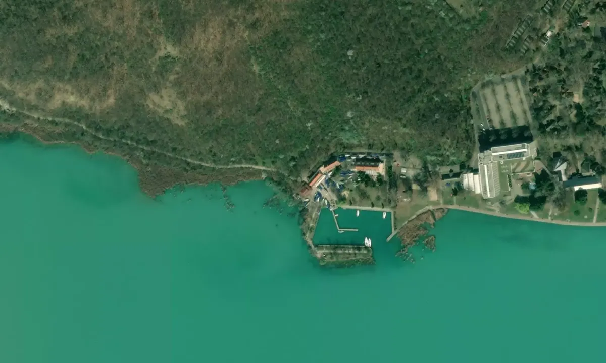 Flyfoto av Tihany Yacht Club