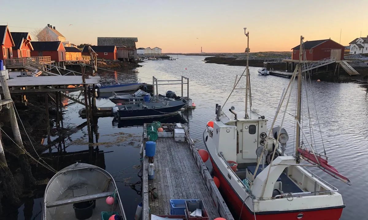 Titran er et gammelt fiskevær på Hitra, og kystkulturen er fortsatt i hevd.