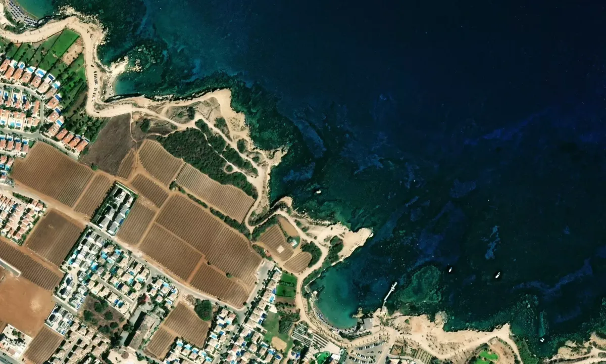 Flyfoto av Titsiros Bay