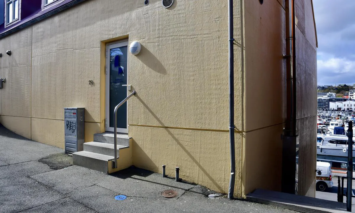 Torshavn: {"base": "en", "no": "Gjesteanlegg 2. etasje", "se": "G\u00e4stfaciliteter 2:a v\u00e5ningen", "en": "Guest facilities 2. floor", "da": "G\u00e6stefaciliteter 2. sal"}